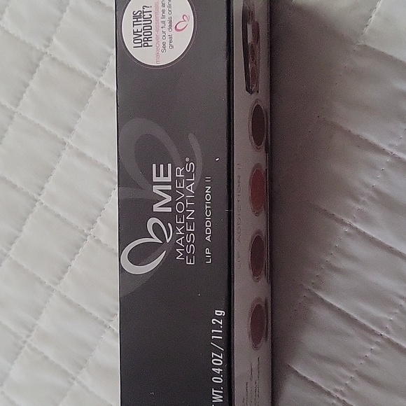 Makeup - Picture 7 of 9